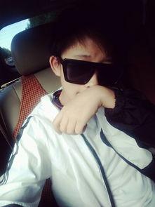 安丘网红李浩晨图片,镜头下的魅力人生